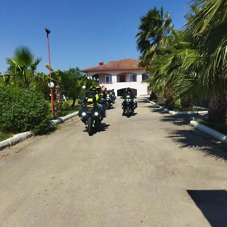 ベッド・アンド・ブレックファスト B. & B. Giada