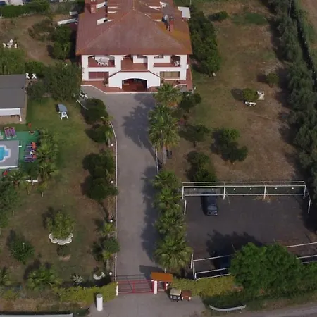 ベッド・アンド・ブレックファスト B. & B. Giada