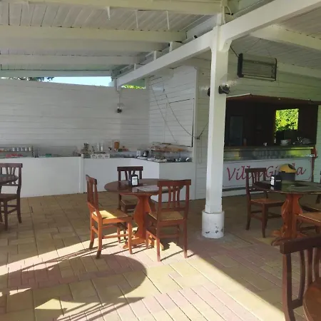 ベッド・アンド・ブレックファスト B. & B. Giada