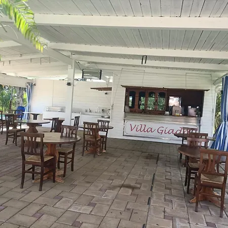 B. & B. Giada Alojamento de Acomodação e Pequeno-almoço 3*